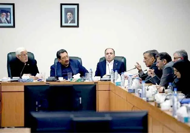 دستور عارف بر نظارت بازار